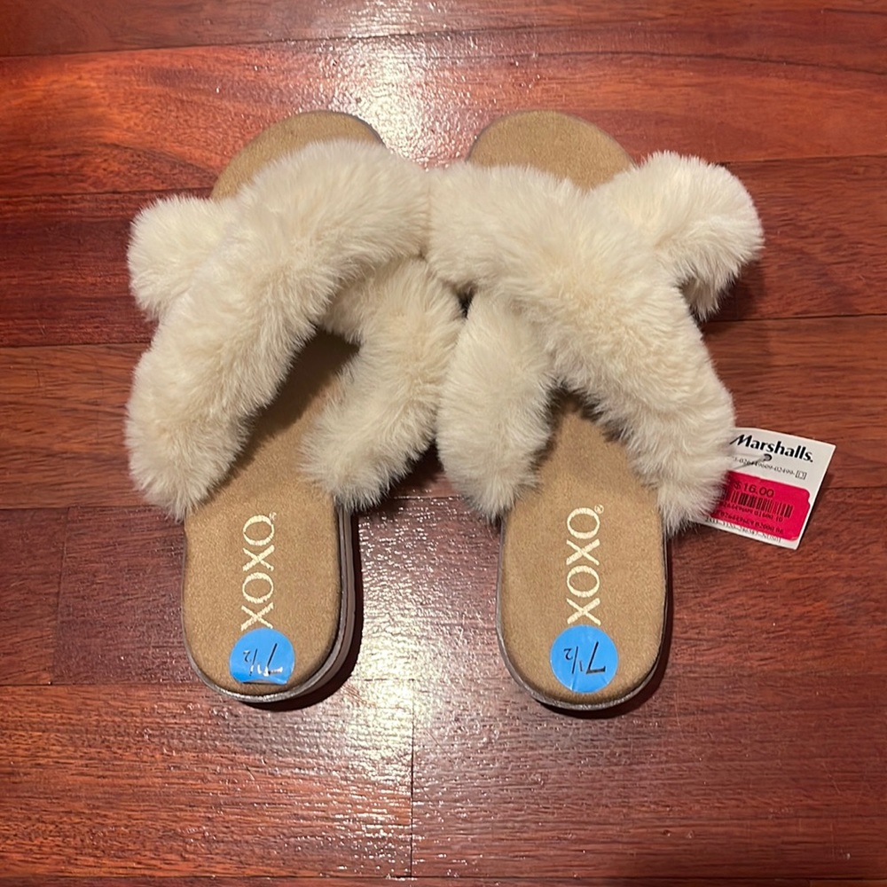 New XOXO Sandals